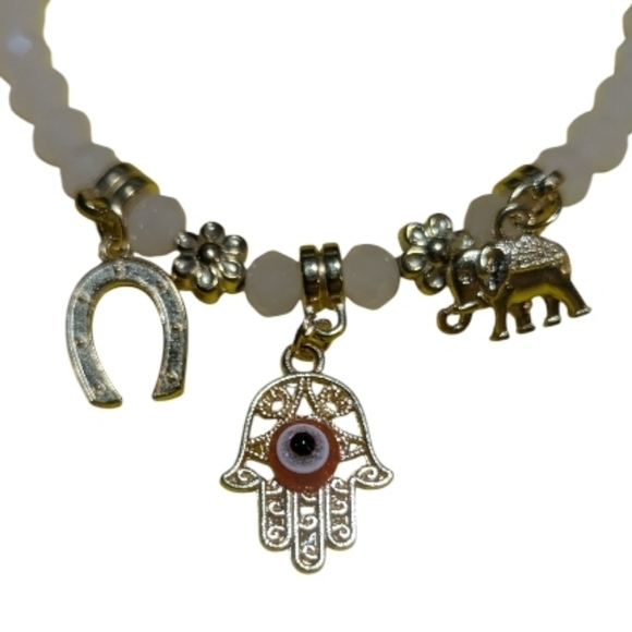 Hand Crafted Glass Beaded Charm Bracelet O/S Stretchy White Elephant NEW - Picture 3 of 4